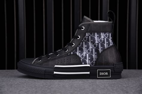 DIOR B23 HIGH.